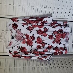 Torrid with and red floral bell sleeves woman top size 1